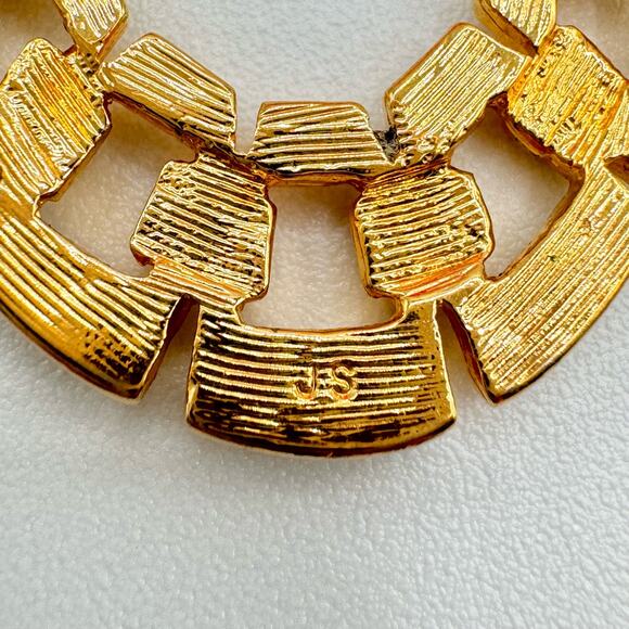 Vintage JS Panther Tank Track Teardrop Drop Earrings Gold Tone Statement Signed - Picture 6 of 10